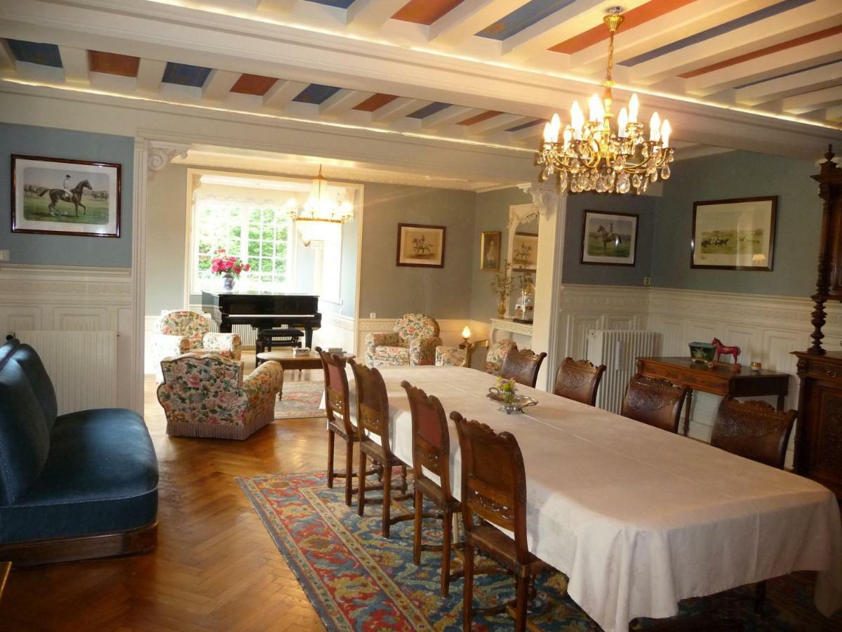 Manoir De Sens Bed and Breakfast Beuvron-en-Auge Εξωτερικό φωτογραφία